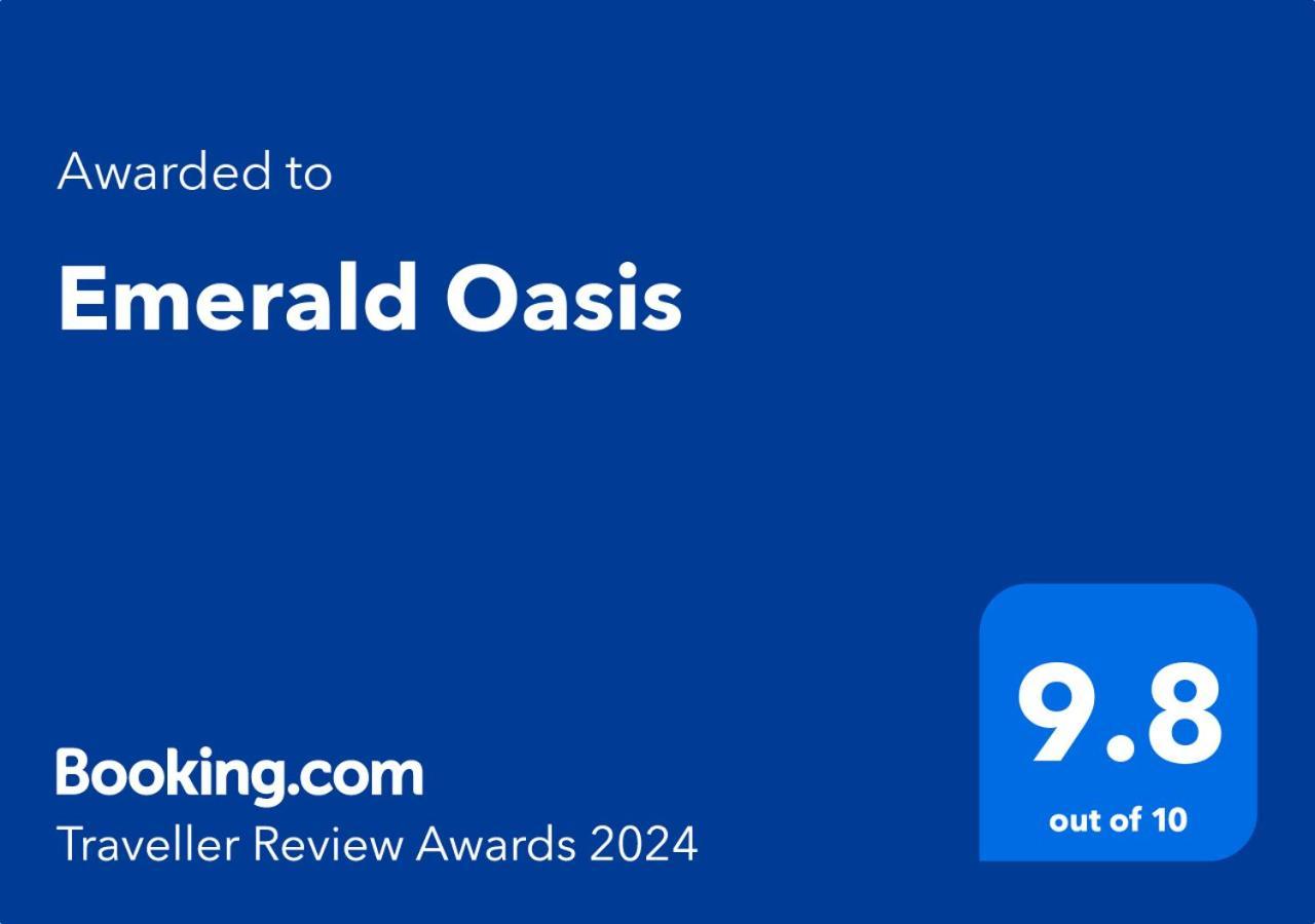 Emerald Oasis 公寓